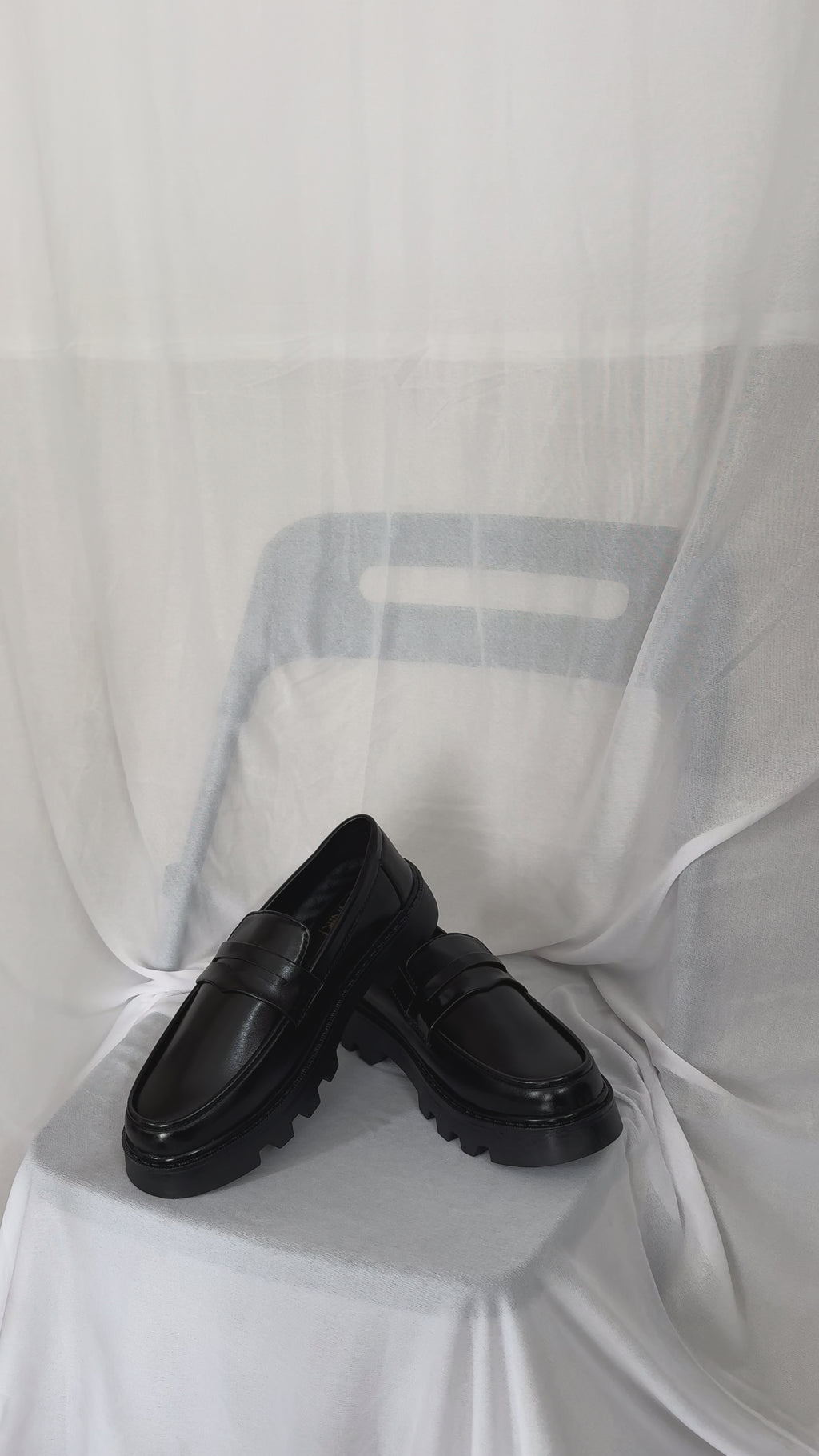 LUG SOLE LOFFERS